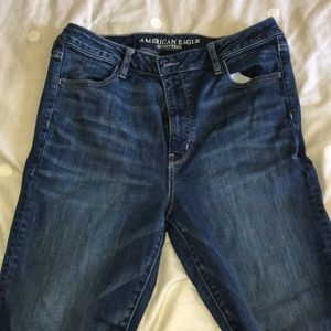 American Eagle Dark Wash Jeans! Super Stretch